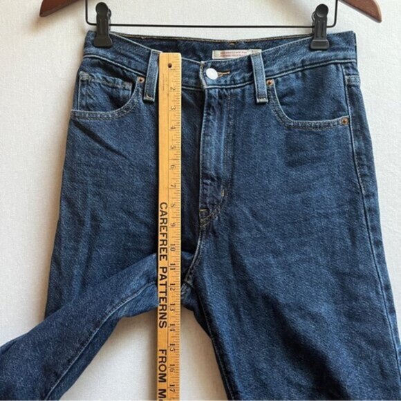 Levi's High Rise Moms Dark Blue Denim Jeans Sz 26 - Picture 8 of 10